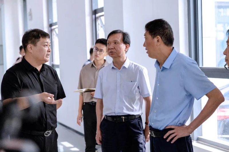 卓一簡訊丨熱烈歡迎“新鄉(xiāng)市政協(xié)”、“衛(wèi)輝政協(xié)”考察團(tuán)一行蒞臨卓一牧業(yè)考察調(diào)研！